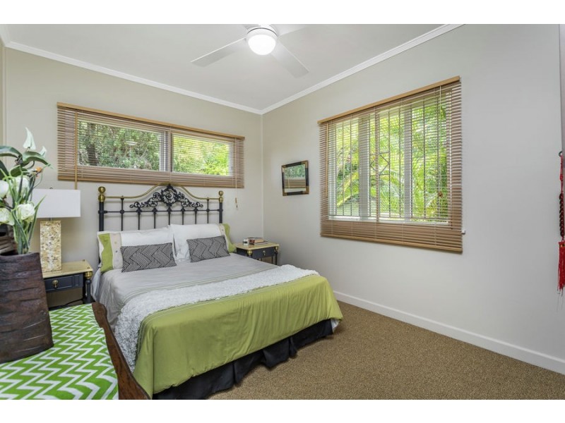 33 Allowrie Street, Stafford QLD 4053