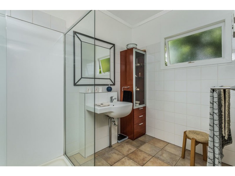 33 Allowrie Street, Stafford QLD 4053