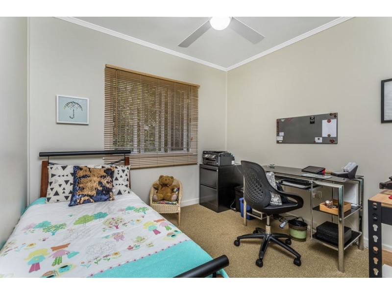 33 Allowrie Street, Stafford QLD 4053