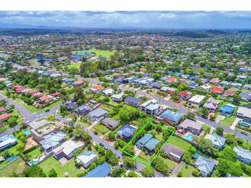 33 Allowrie Street, Stafford QLD 4053