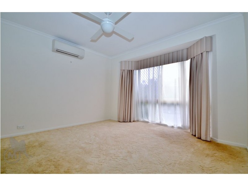 17 Paramount Circuit, Mcdowall QLD 4053
