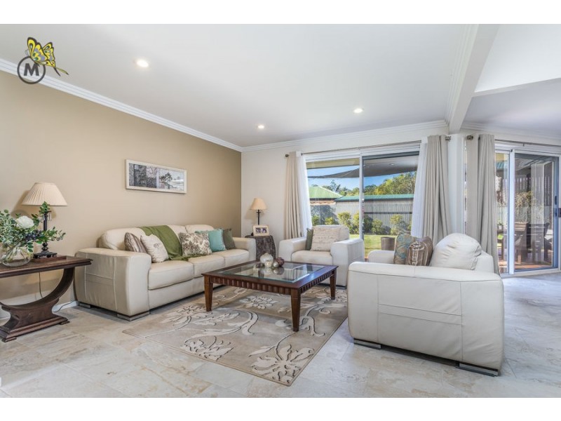 8 Sommerville Place, Chermside West QLD 4032