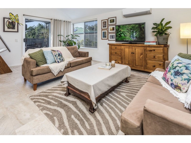 8 Sommerville Place, Chermside West QLD 4032