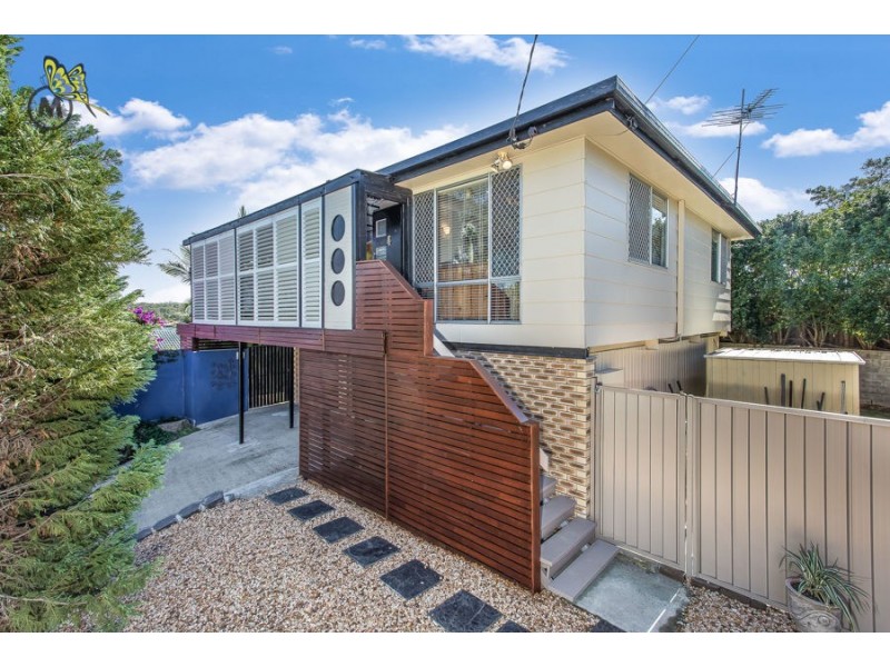 4 Bennetts Road, Everton Hills QLD 4053