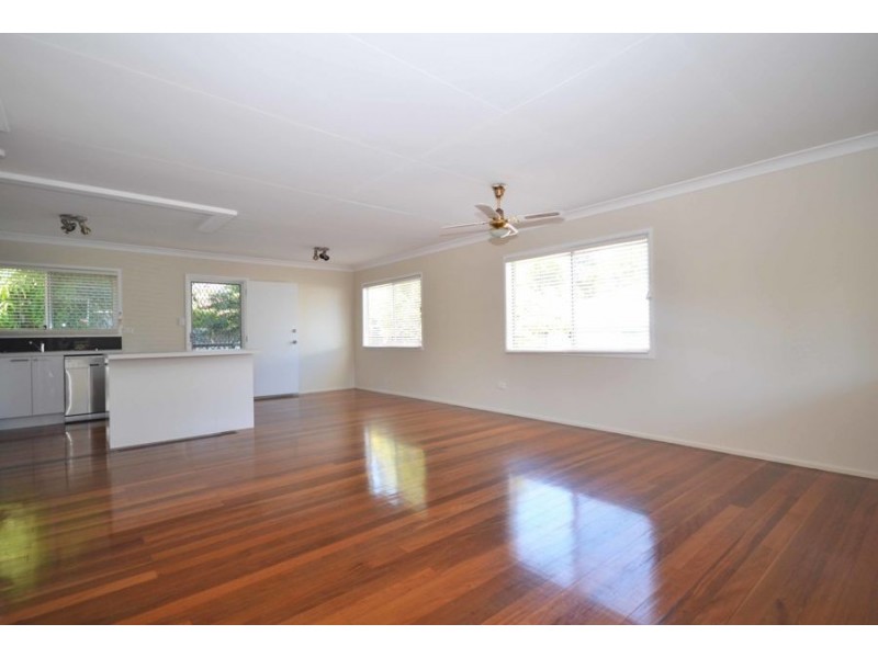 33 Ferny Way, Ferny Hills QLD 4055