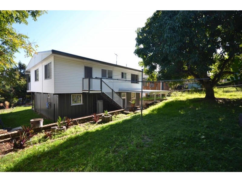 33 Ferny Way, Ferny Hills QLD 4055