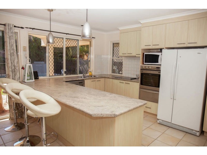 6 Monroe Place, Mcdowall QLD 4053