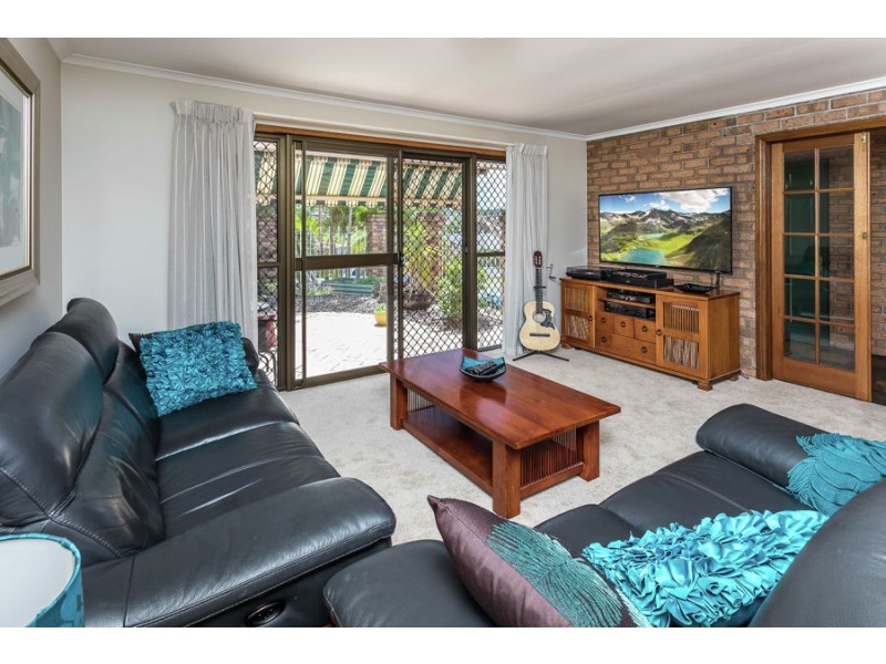 21 Ustinov Crescent, Mcdowall QLD 4053