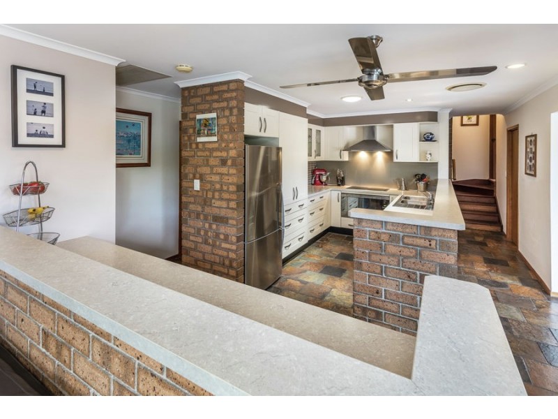 21 Ustinov Crescent, Mcdowall QLD 4053