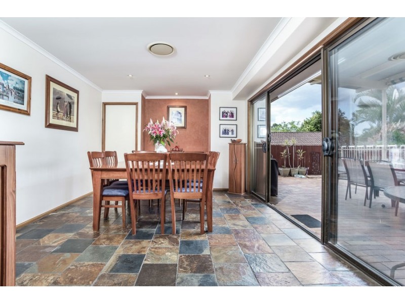 21 Ustinov Crescent, Mcdowall QLD 4053