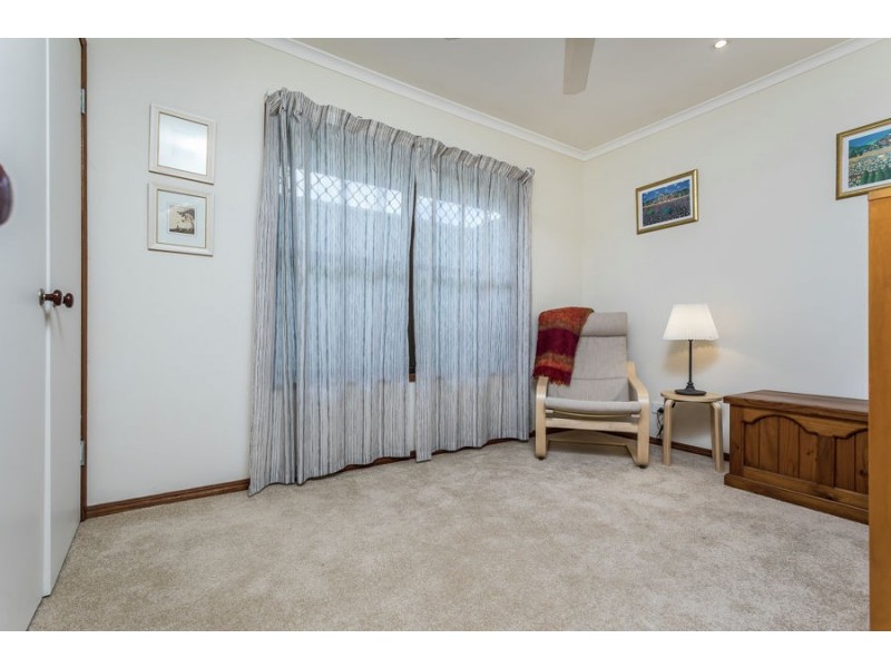 21 Ustinov Crescent, Mcdowall QLD 4053