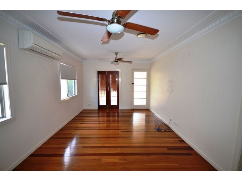 25 Grove Street, Albion QLD 4010