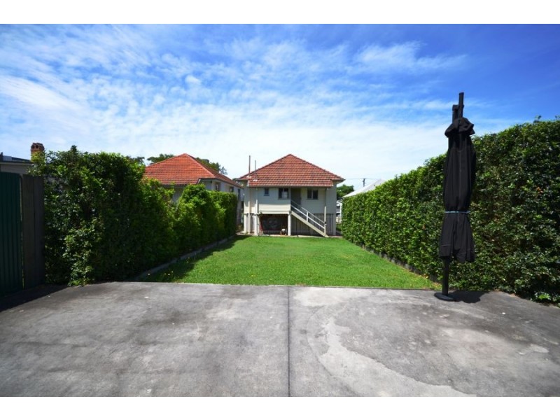 25 Grove Street, Albion QLD 4010