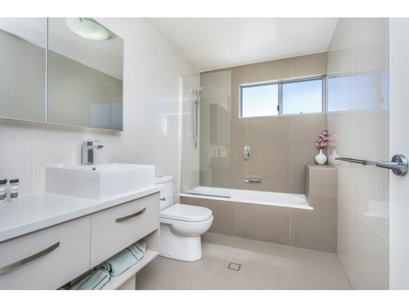 10 Bruce Street, Chermside QLD 4032