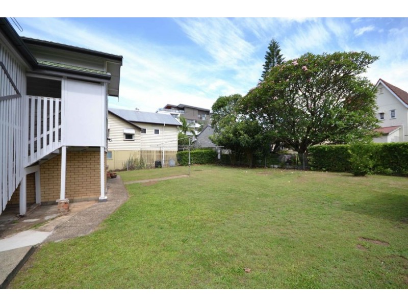 32 Windsor Avenue, Lutwyche QLD 4030