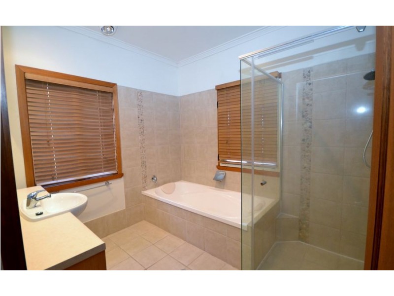 72 Mcilwraith Street, Everton Park QLD 4053