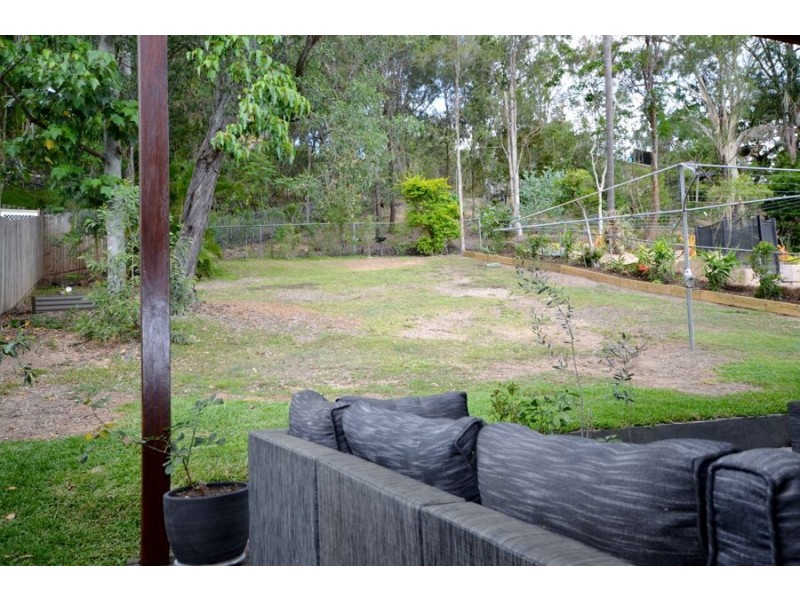 33 Landscape Street, Stafford Heights QLD 4053