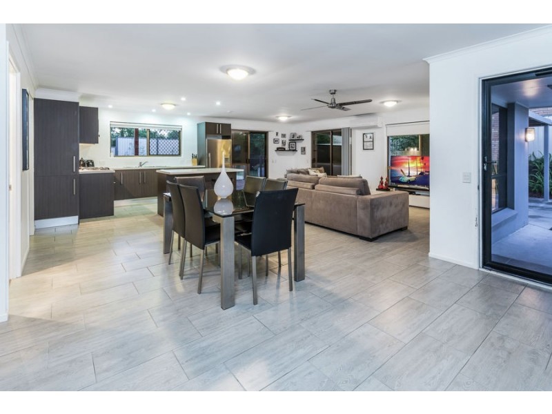 15 Osmond Street, Mcdowall QLD 4053