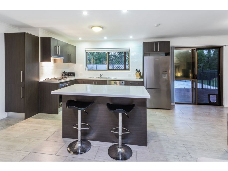 15 Osmond Street, Mcdowall QLD 4053