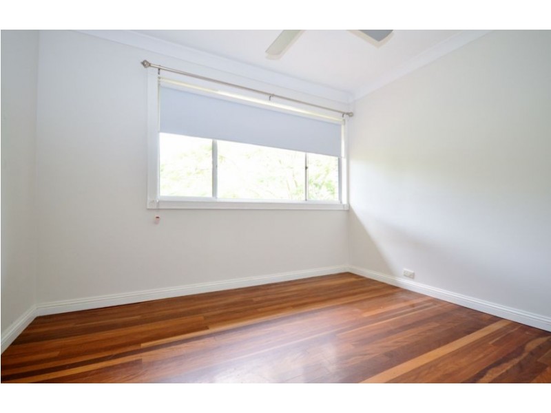 16 Walpole Street, Mcdowall QLD 4053