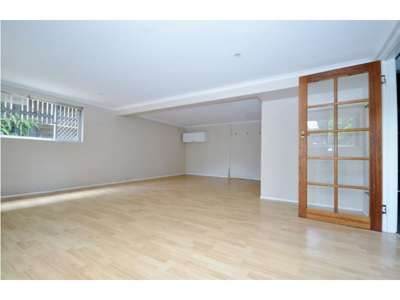 16 Walpole Street, Mcdowall QLD 4053