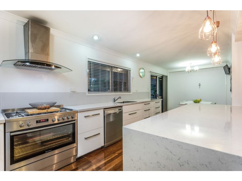 9 Seberg Street, Mcdowall QLD 4053