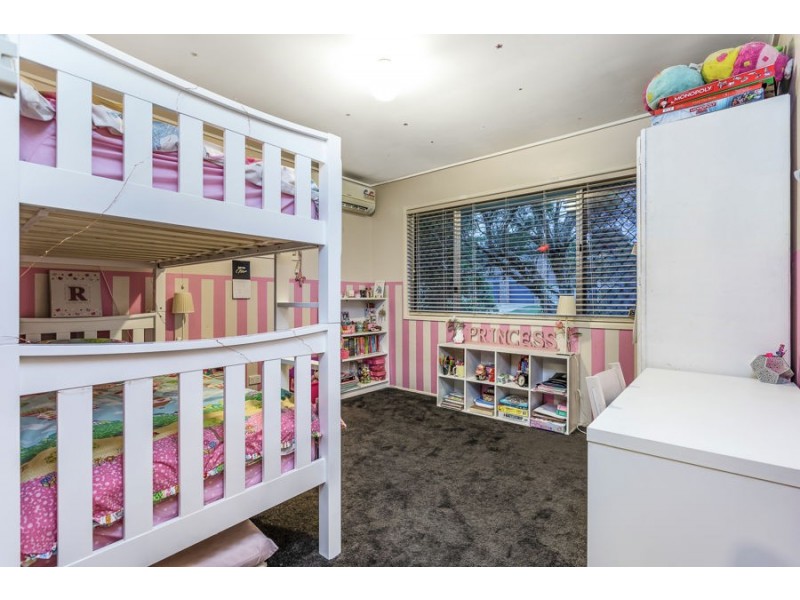 9 Seberg Street, Mcdowall QLD 4053