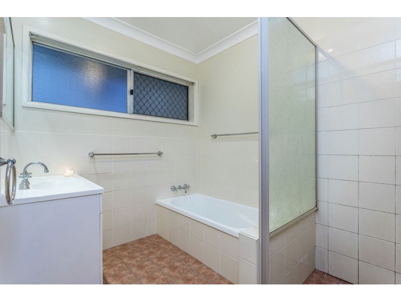 9 Seberg Street, Mcdowall QLD 4053