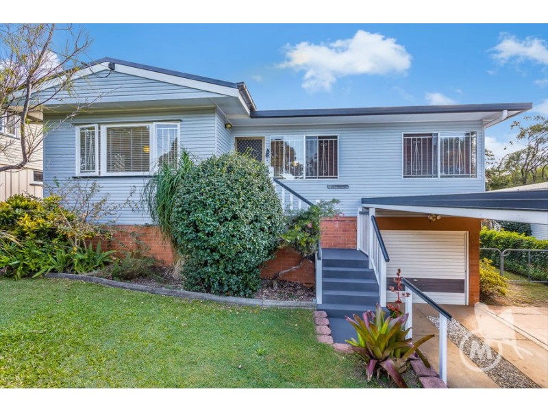 8 Culworth Street, Chermside West QLD 4032