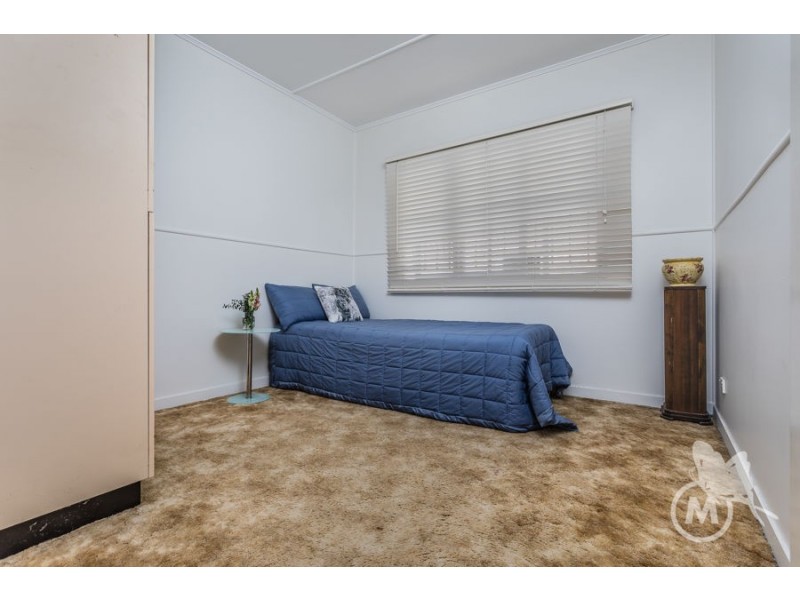 8 Culworth Street, Chermside West QLD 4032