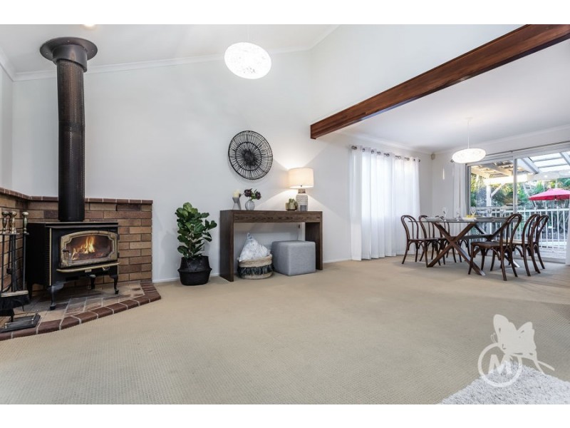 15 Ustinov Crescent, Mcdowall QLD 4053