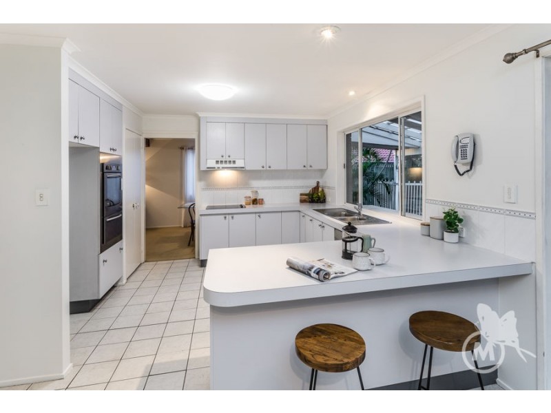 15 Ustinov Crescent, Mcdowall QLD 4053