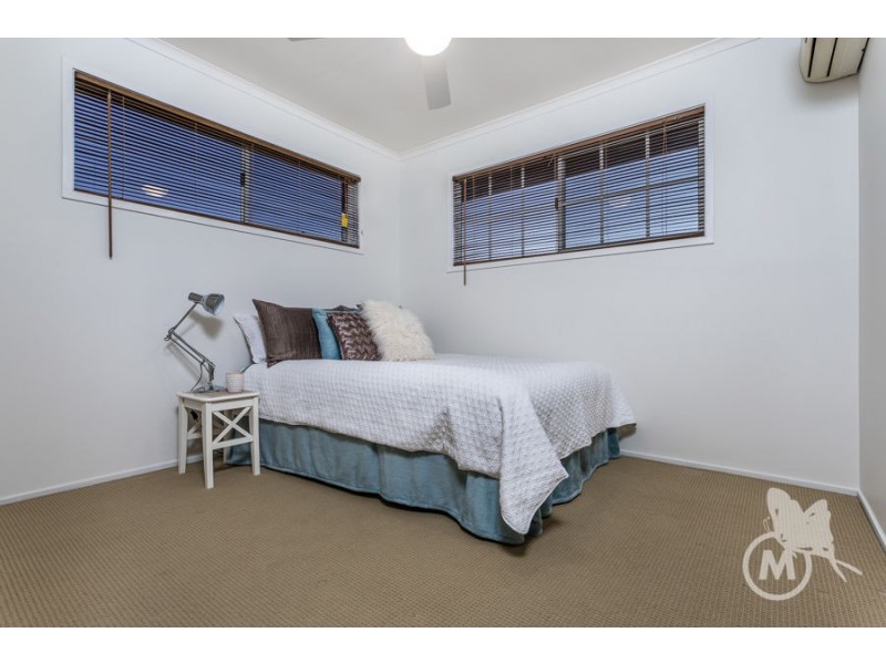 15 Ustinov Crescent, Mcdowall QLD 4053