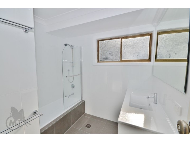 9 Lipton Place, Mcdowall QLD 4053