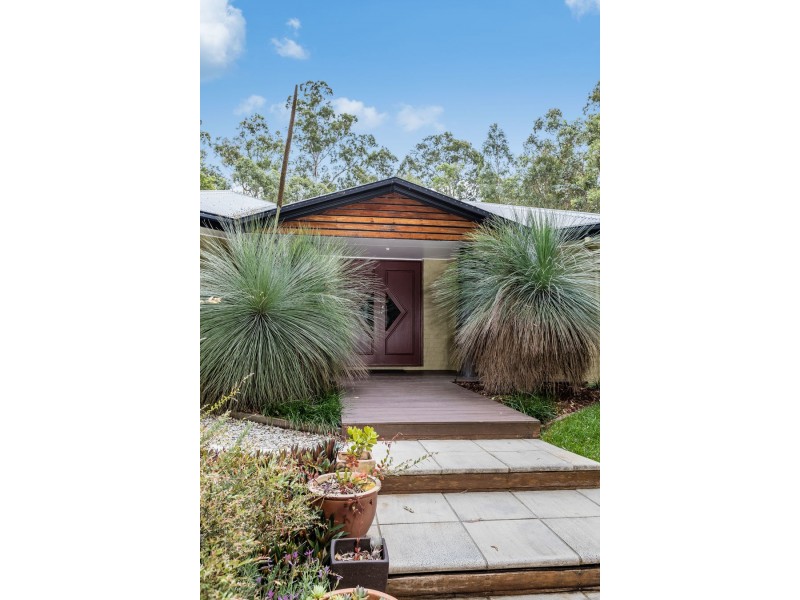 5 Yellow Button Close, Warner QLD 4500