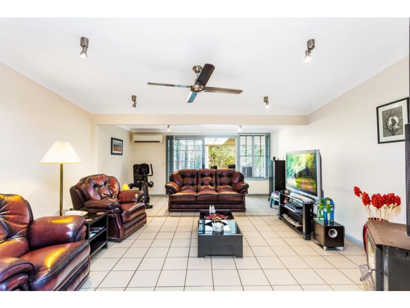 7 Hunter Road, Greenbank QLD 4124