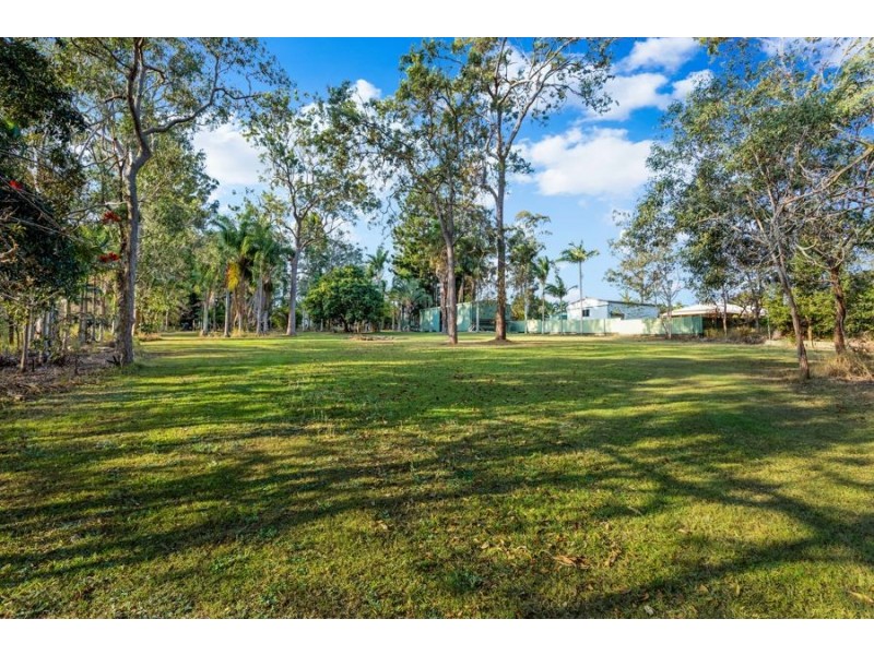 7 Hunter Road, Greenbank QLD 4124