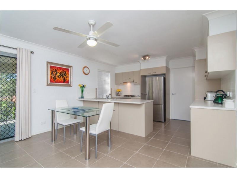 27 Hillside Circuit, Chermside West QLD 4032