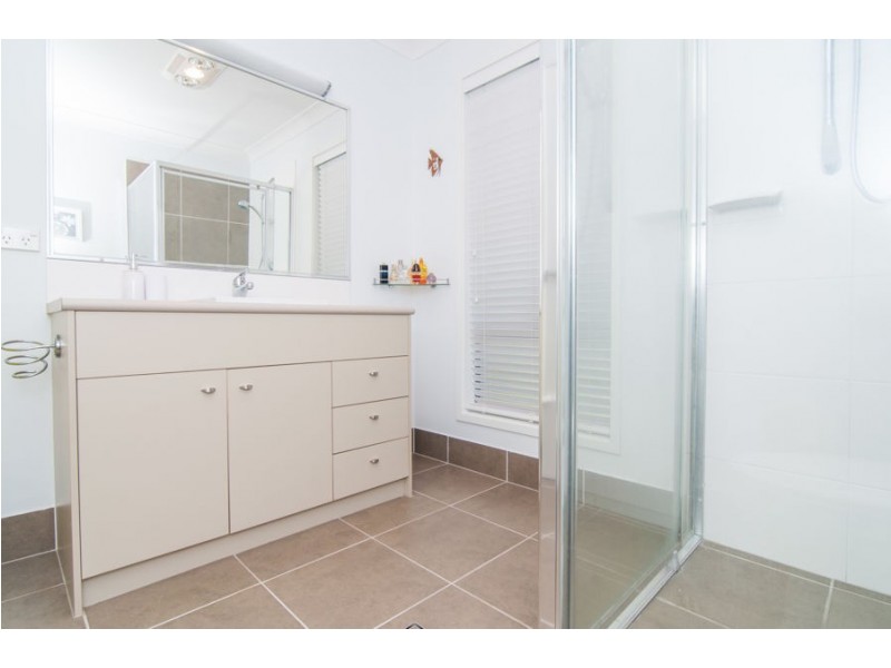 27 Hillside Circuit, Chermside West QLD 4032