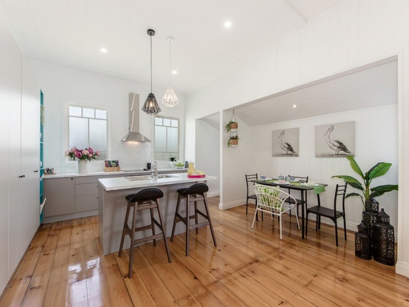 5a Thompson Street, Silkstone QLD 4304