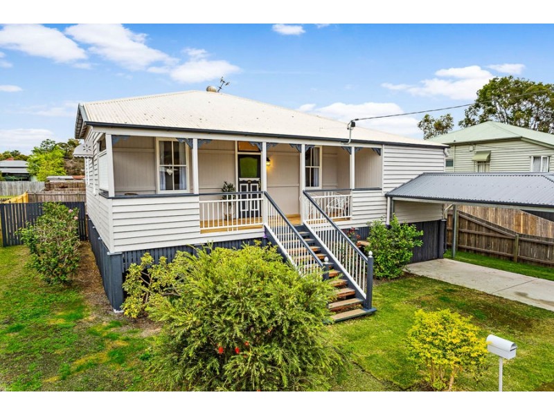 5a Thompson Street, Silkstone QLD 4304