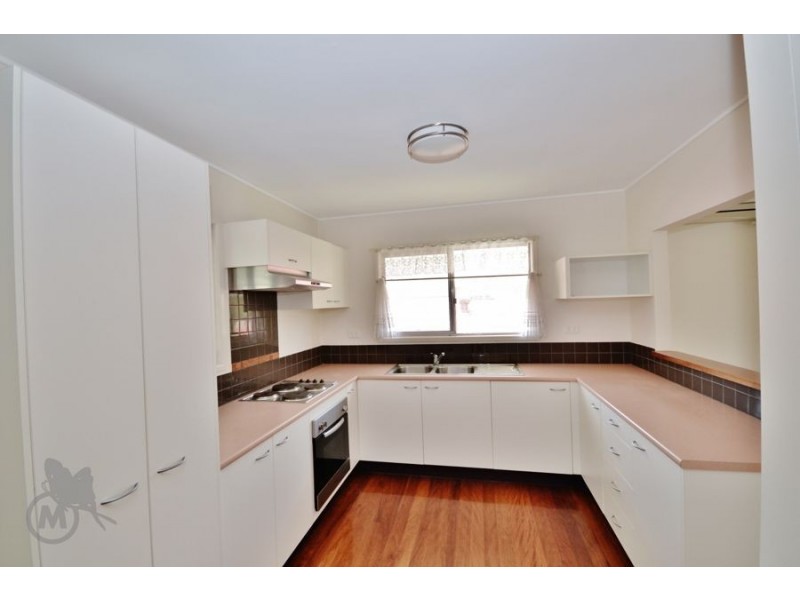 38 Redgrave St, Stafford Heights QLD 4053