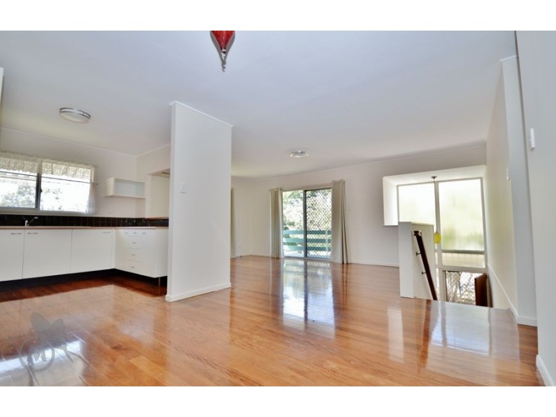 38 Redgrave St, Stafford Heights QLD 4053