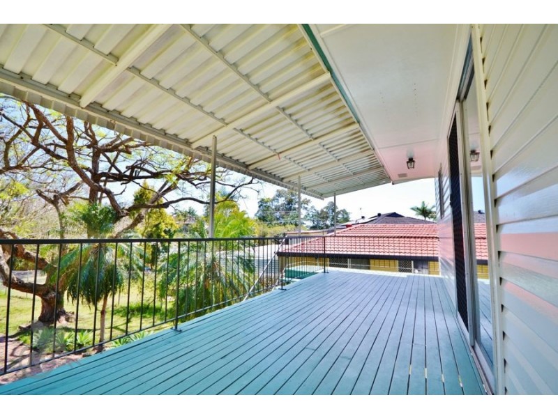 38 Redgrave St, Stafford Heights QLD 4053