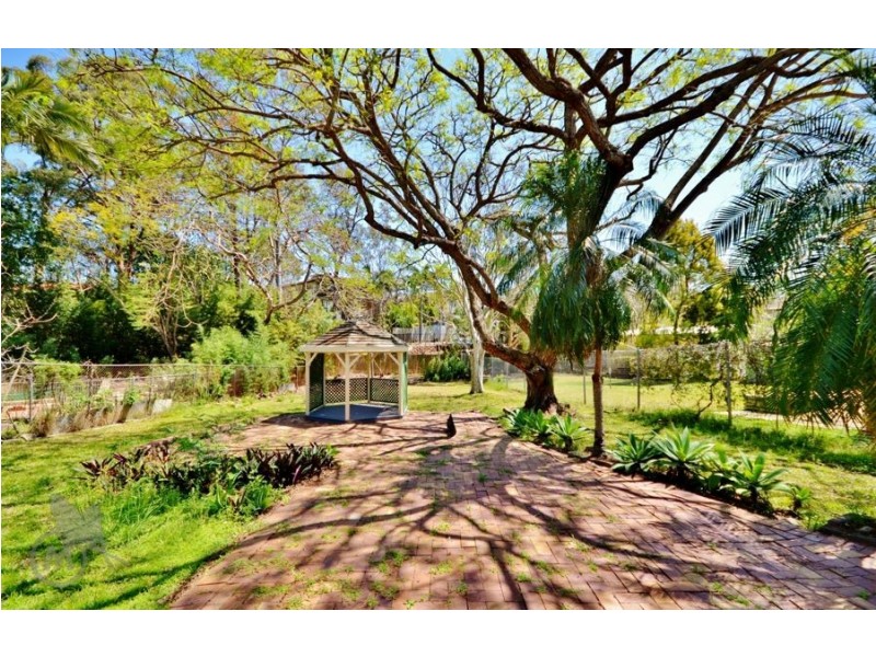 38 Redgrave St, Stafford Heights QLD 4053