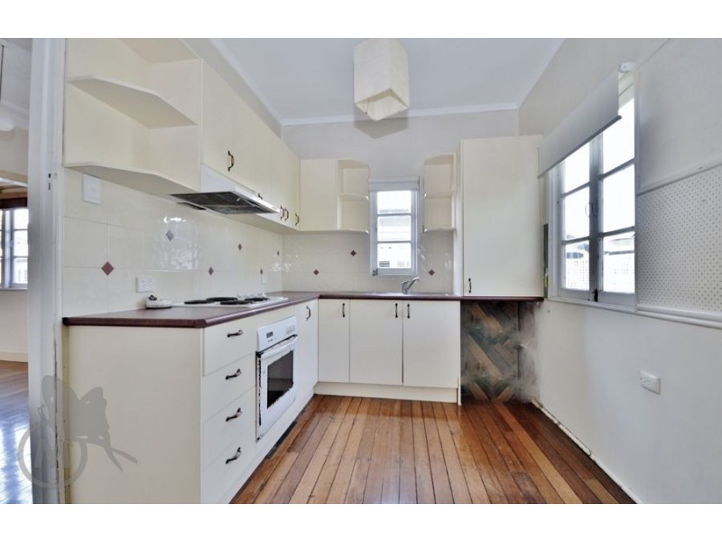 21 Dover Street, Hawthorne QLD 4171