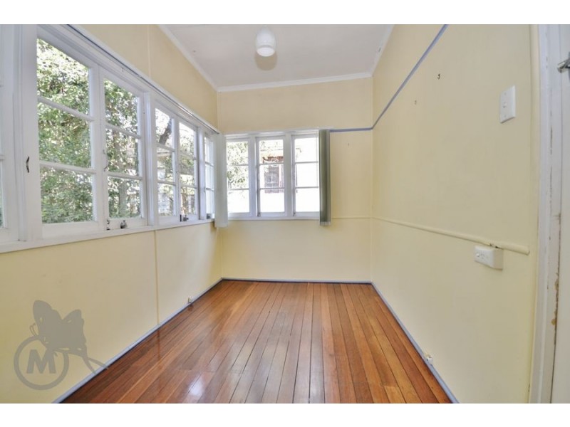 21 Dover Street, Hawthorne QLD 4171