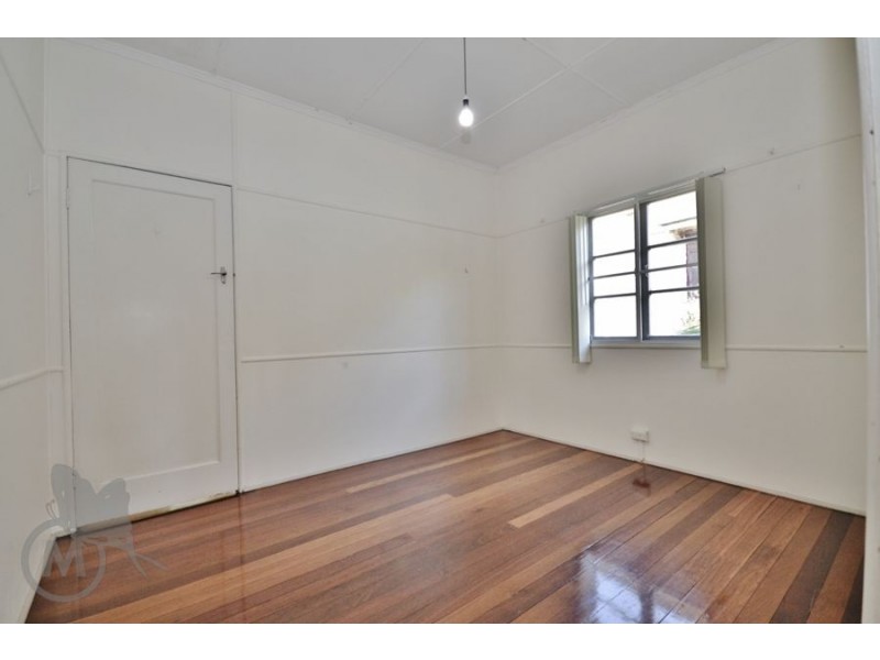 21 Dover Street, Hawthorne QLD 4171