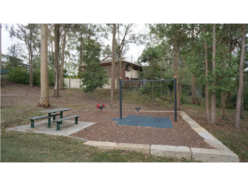 10 Elizabeth Street, Everton Hills QLD 4053