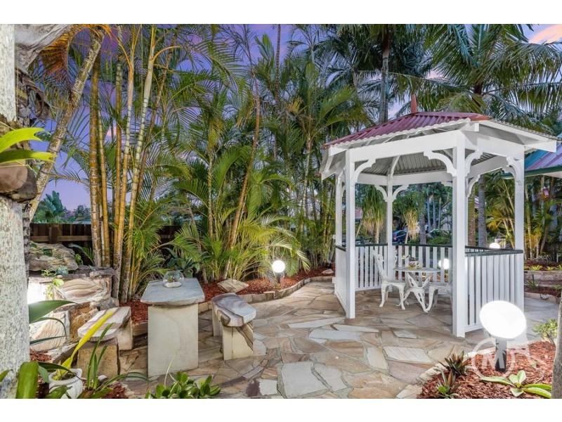 9 Myall place, Bridgeman Downs QLD 4035